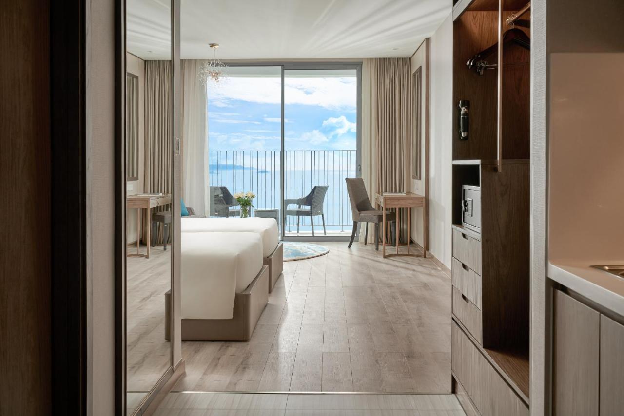 Capital Beachfront Nha Trang Esterno foto