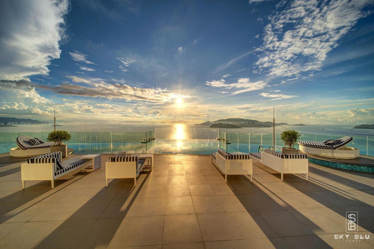 Capital Beachfront Nha Trang Esterno foto