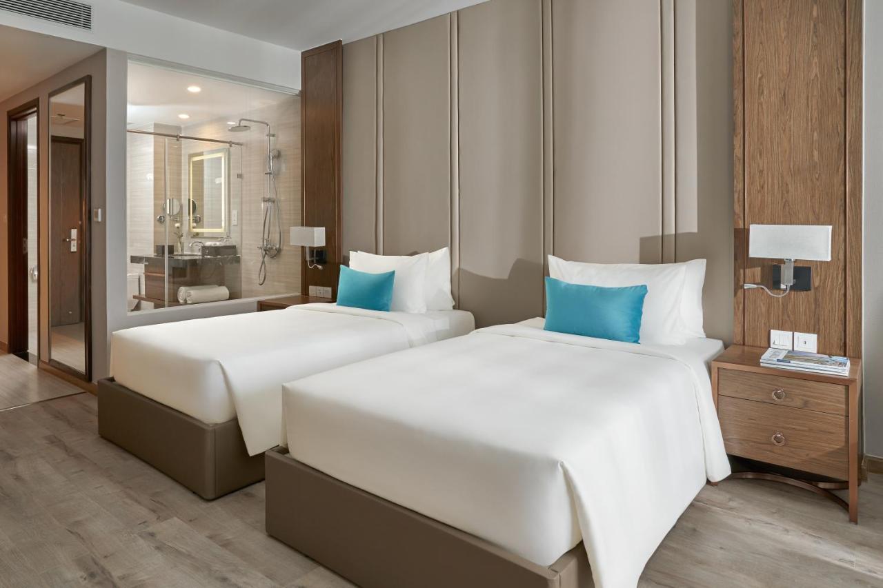 Capital Beachfront Nha Trang Esterno foto