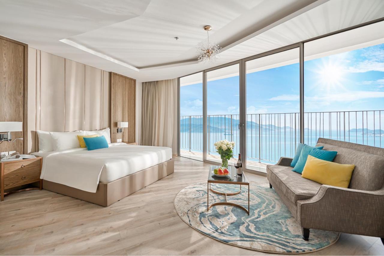 Capital Beachfront Nha Trang Esterno foto